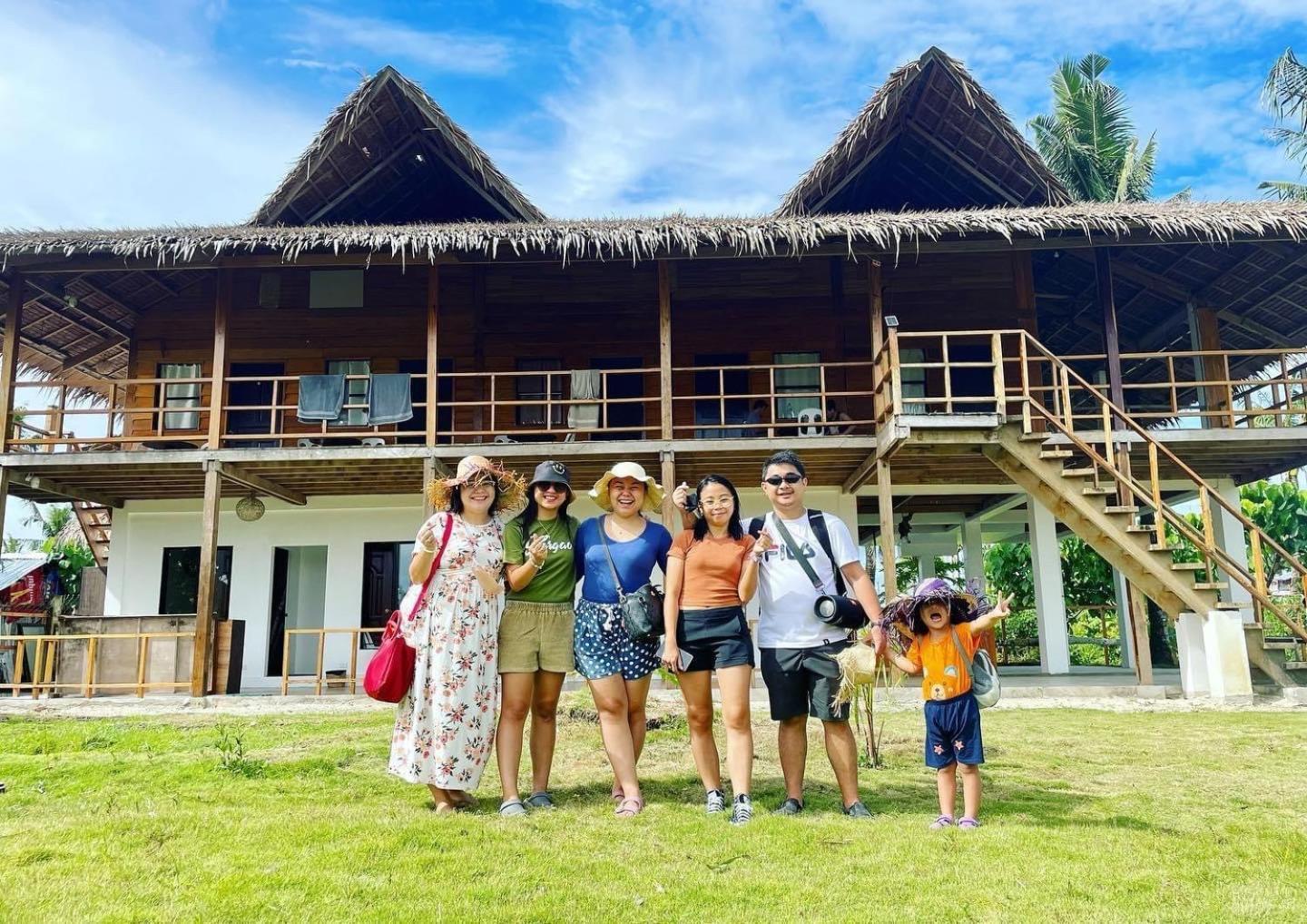 Siargao Sunflower Suites General Luna  Eksteriør bilde